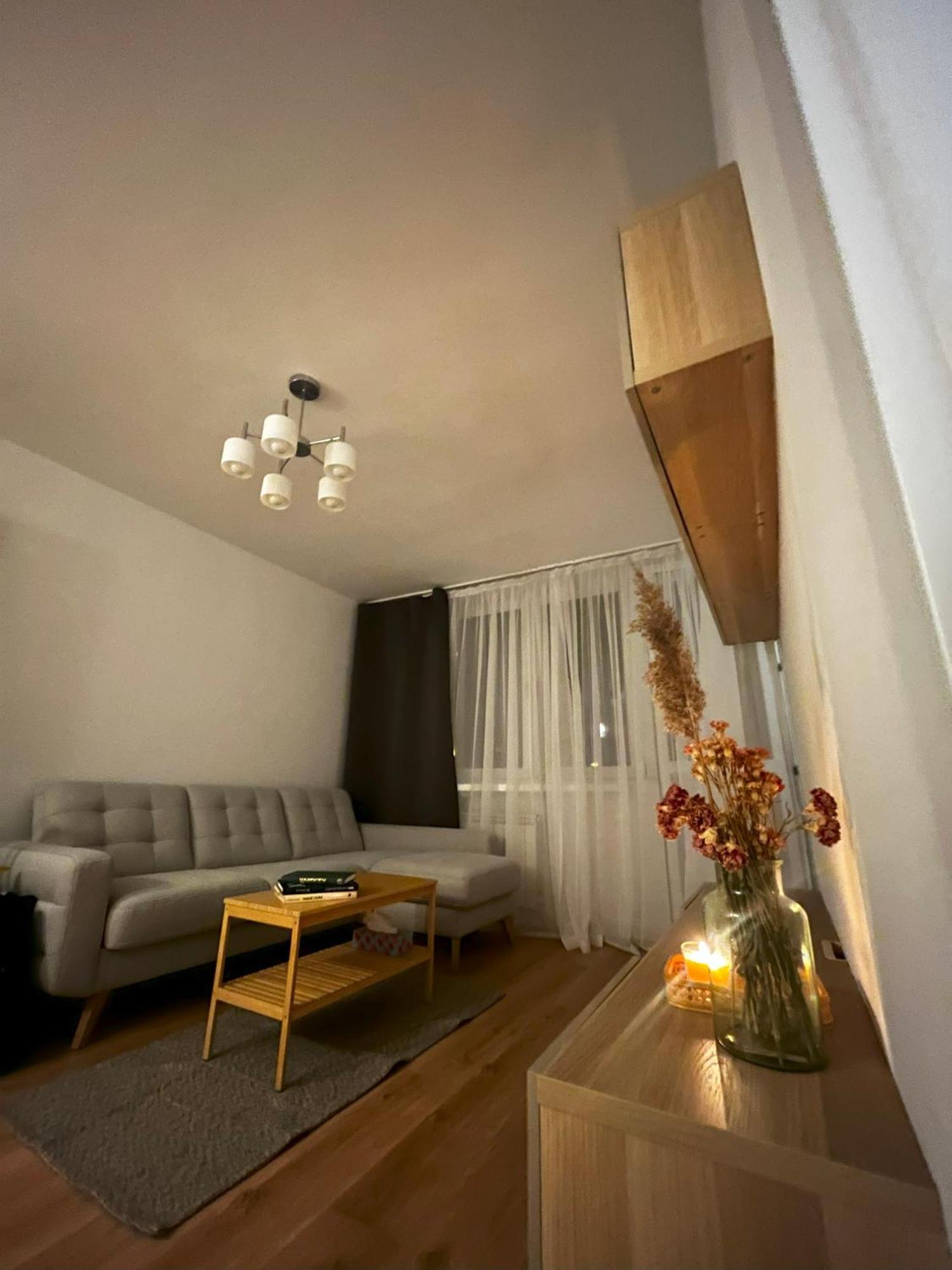 Apartamento Apartament Mila - Muzeum Polin Varsovia Exterior foto